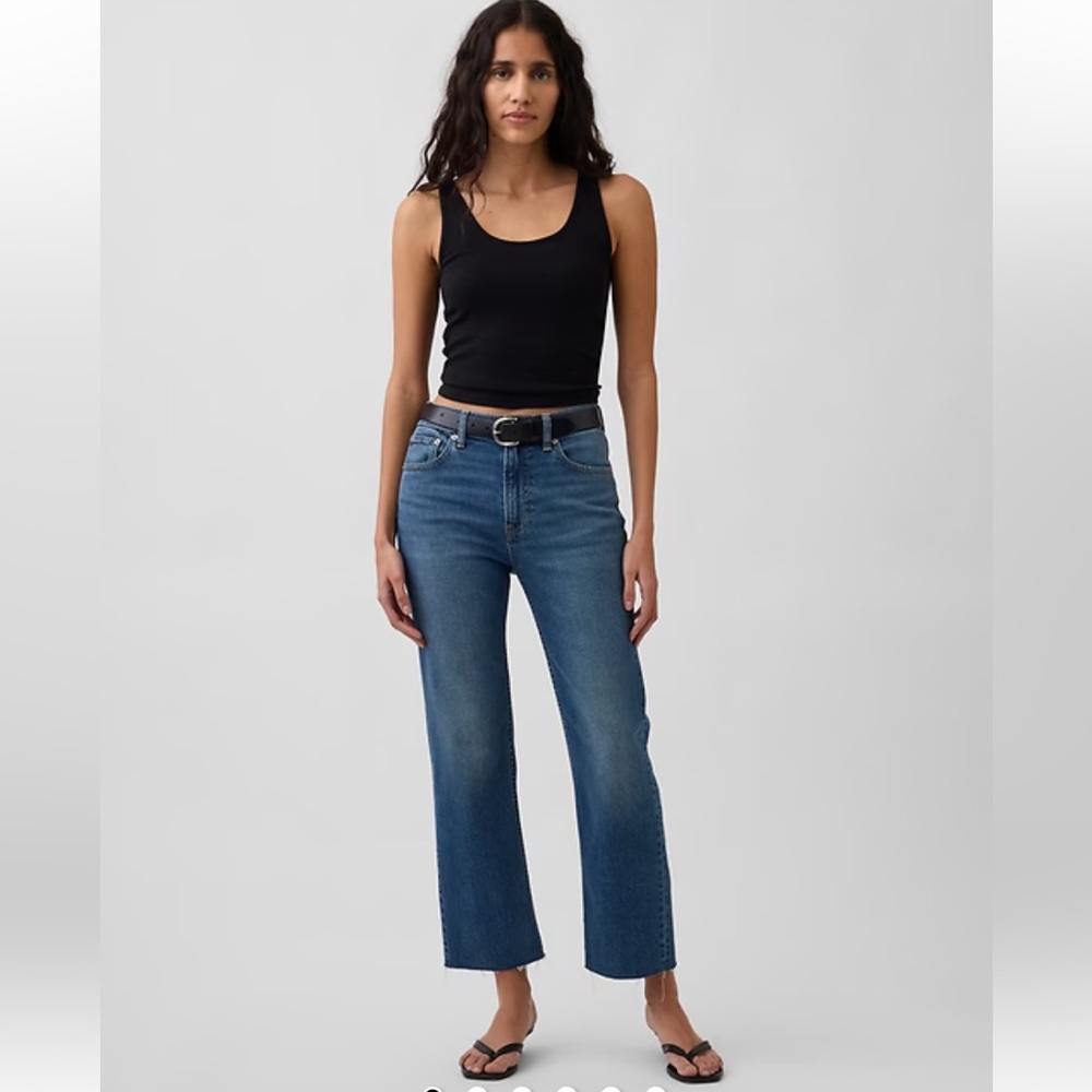 NWOT - GAP High Rise Kick Fit Jeans